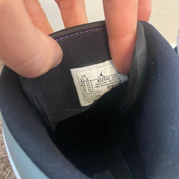 Nike Air Jordan 1 Mid SE Varsity Purple Mens Size 11.5 Shoes Sneakers Basketball - Picture 6 of 8